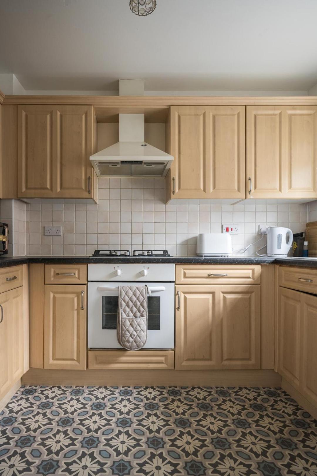 Maidstone Villa 3 Bedroom Free Sports Channels,Parking Sleeps 7 المظهر الخارجي الصورة